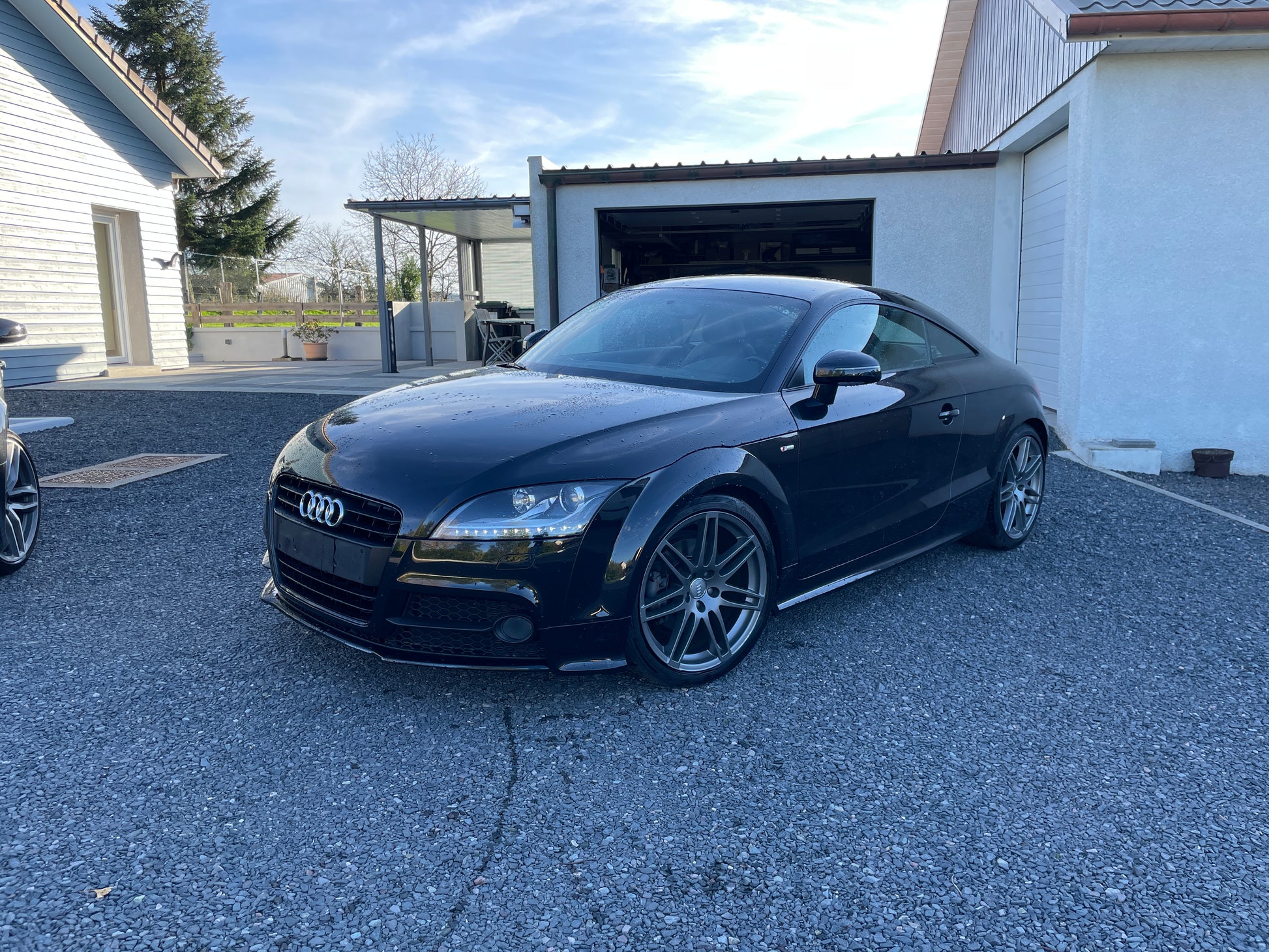 AUDI TT
