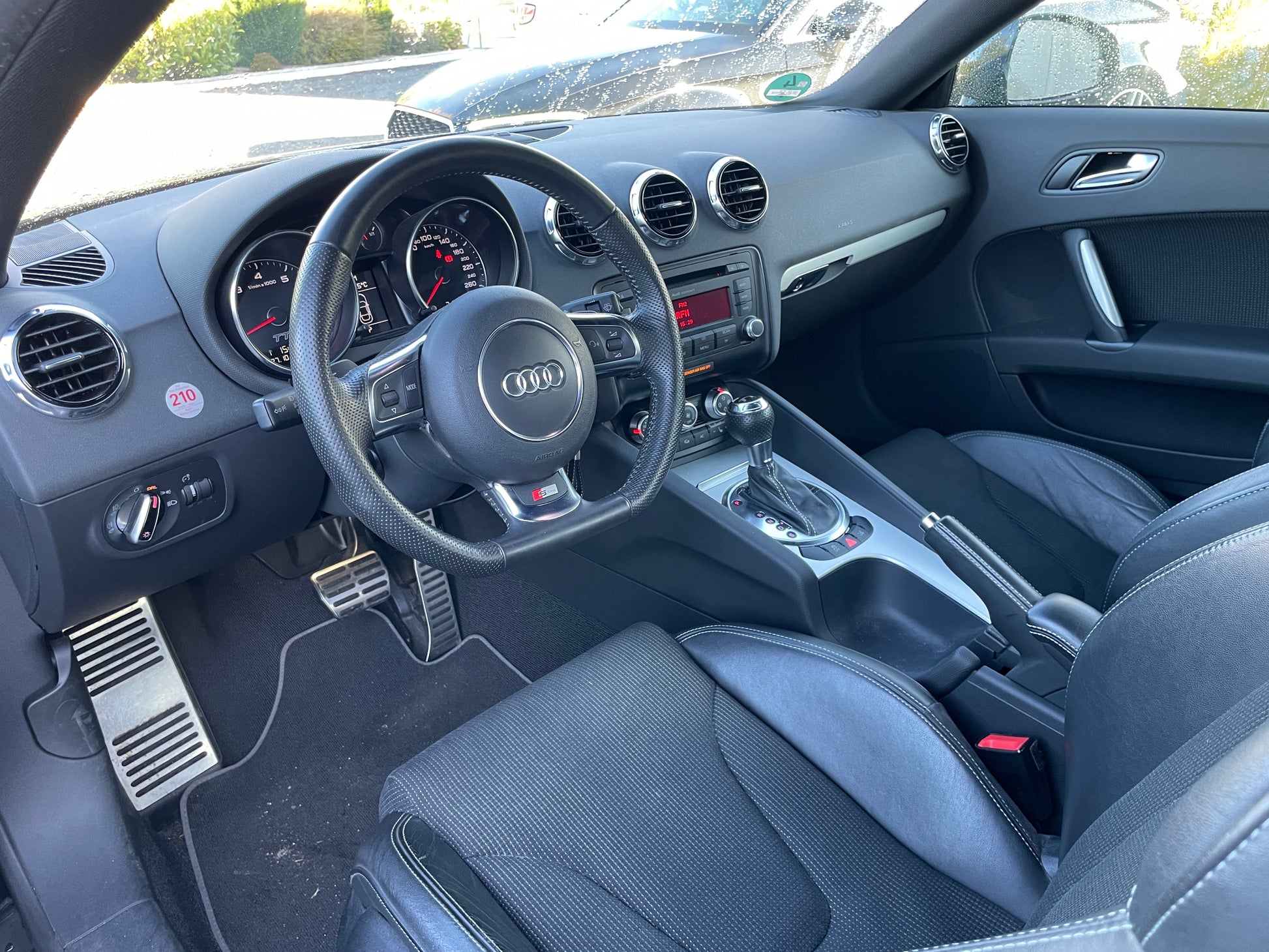 AUDI TT